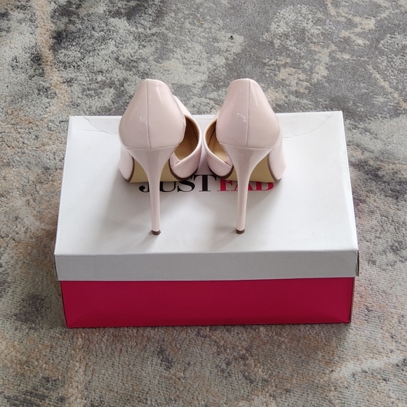 SOLD - Picture 4 of 6